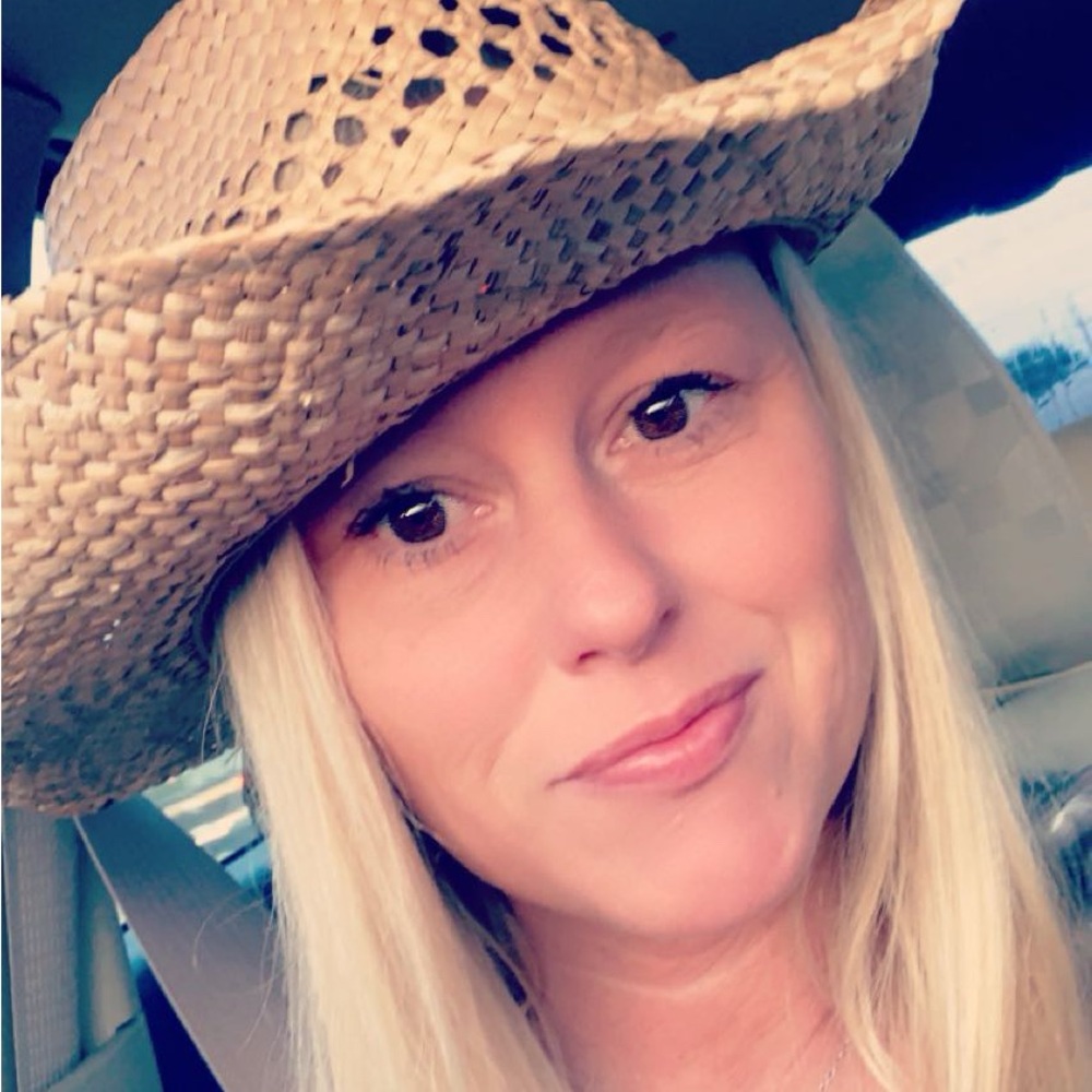 Meet your Posher, Amy